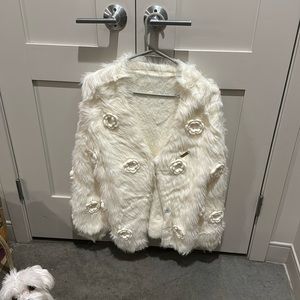Furry cardigan with little flowers